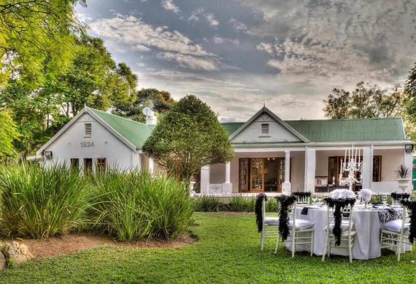 Пансион Nut Grove Boutique