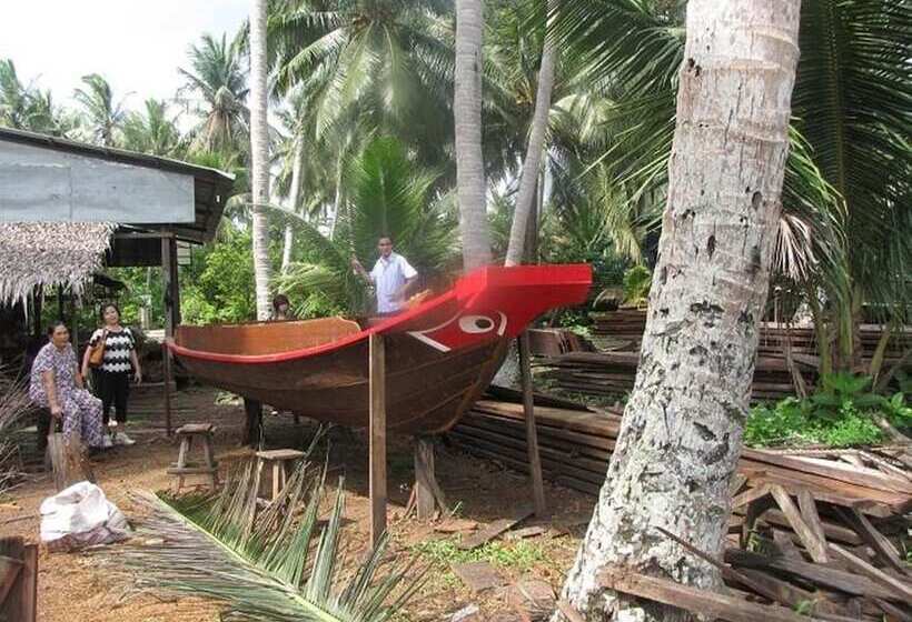 پانسیون Oasis