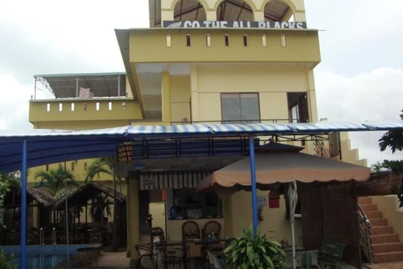 پانسیون Oasis