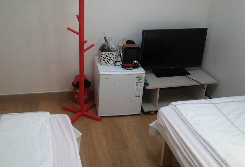 Пансион Oxbloodk