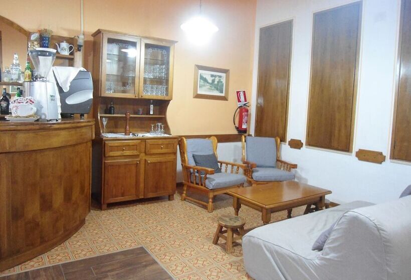بنسيون Piccola Firenze