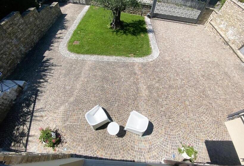 بنسيون Vela Di Soleville Camere Con E Senza Vista Lago Con Ristorante & Pizzeria