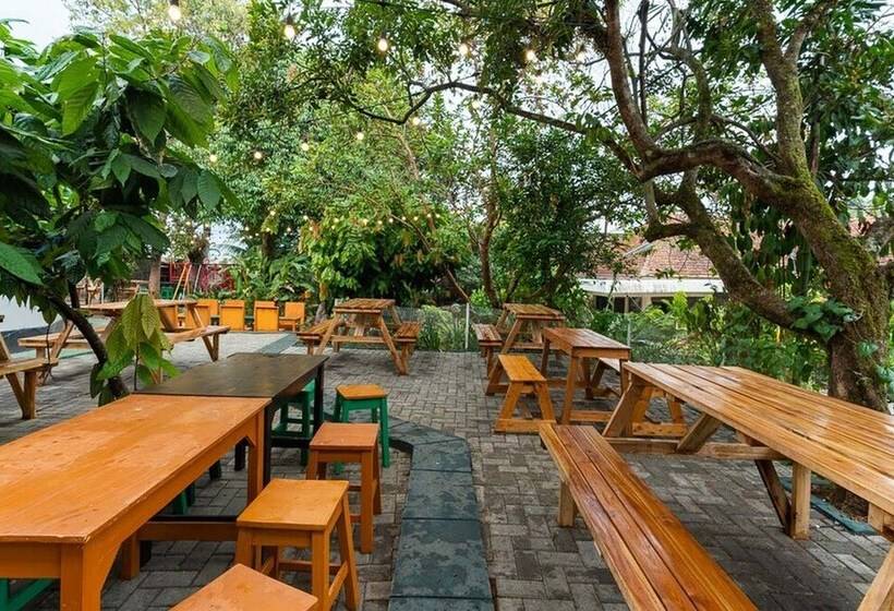 Reddoorz Hostel @ Dago 2