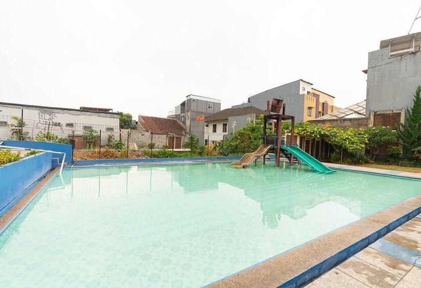 Reddoorz Hostel @ Dago 2