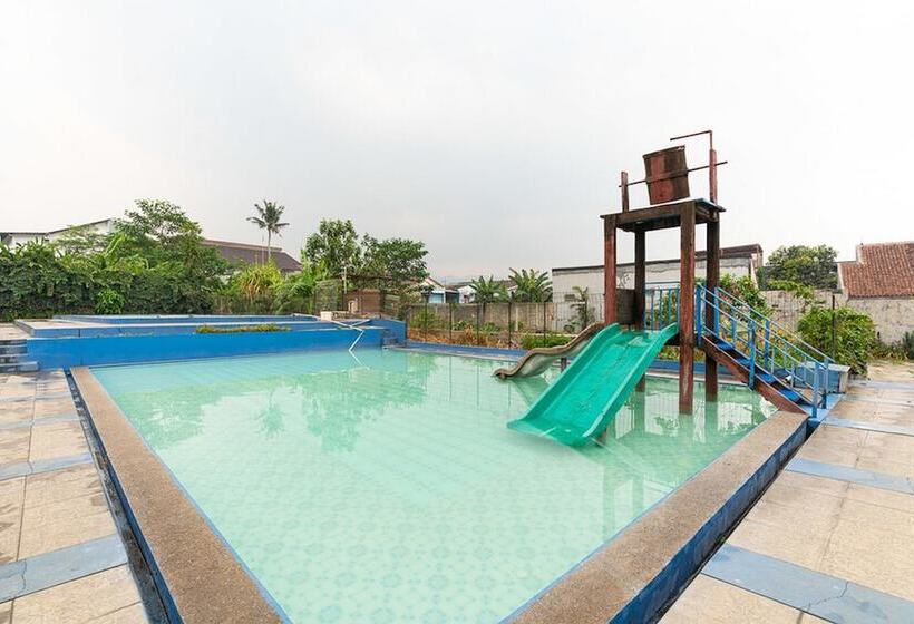 Reddoorz Hostel @ Dago 2