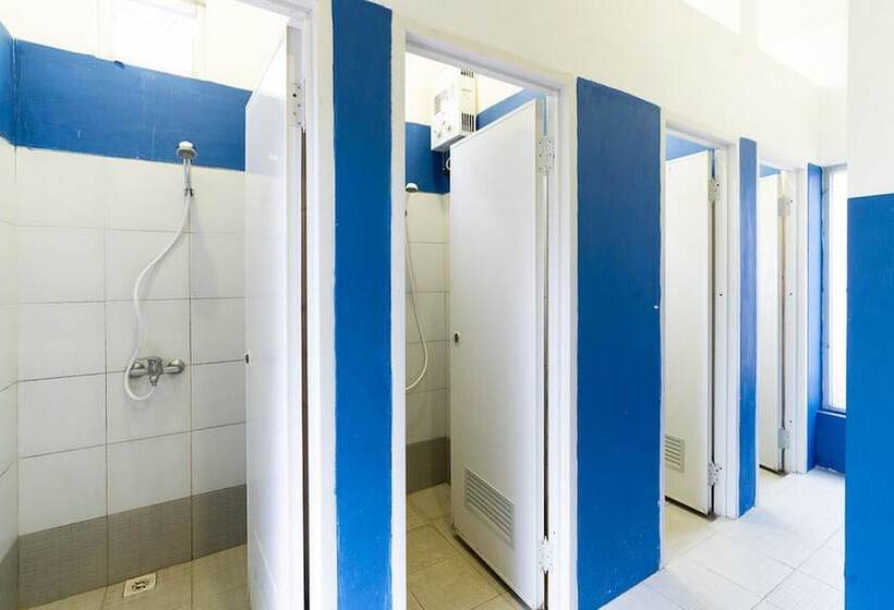 Reddoorz Hostel @ Dago 2