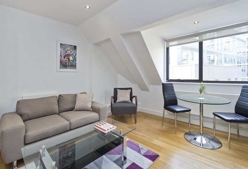 Red Lion Court By City2stay