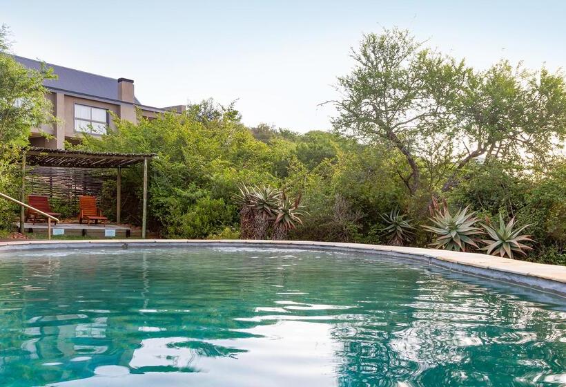 Stonehill River Lodge