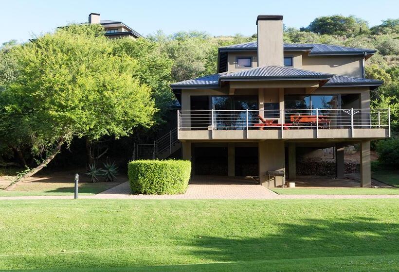 Stonehill River Lodge