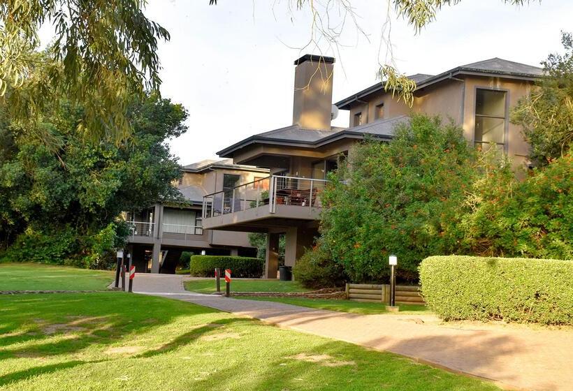 Stonehill River Lodge