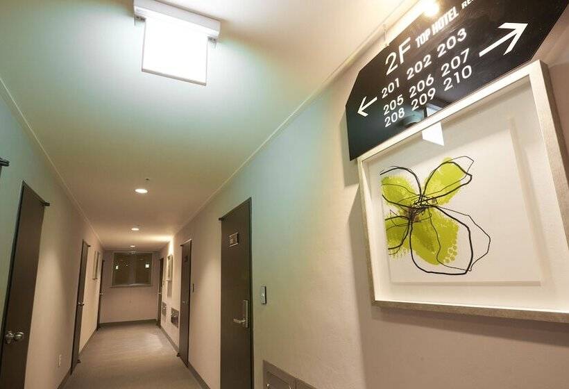 Top Hotel & Residence