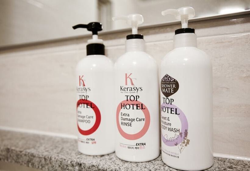 Top Hotel & Residence