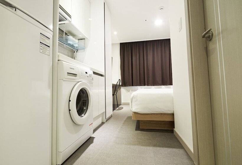 Top Hotel & Residence