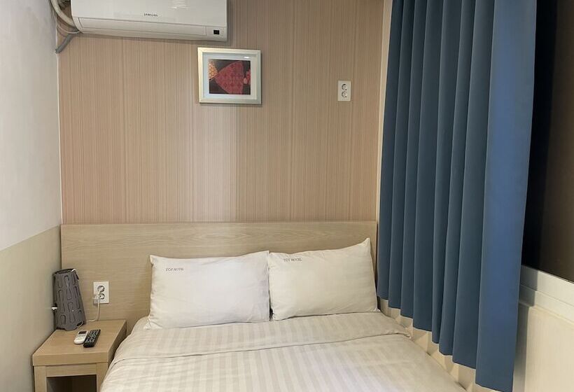 Top Hotel & Residence