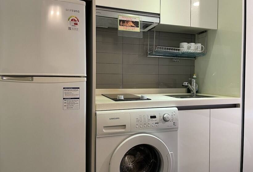 Top Hotel & Residence