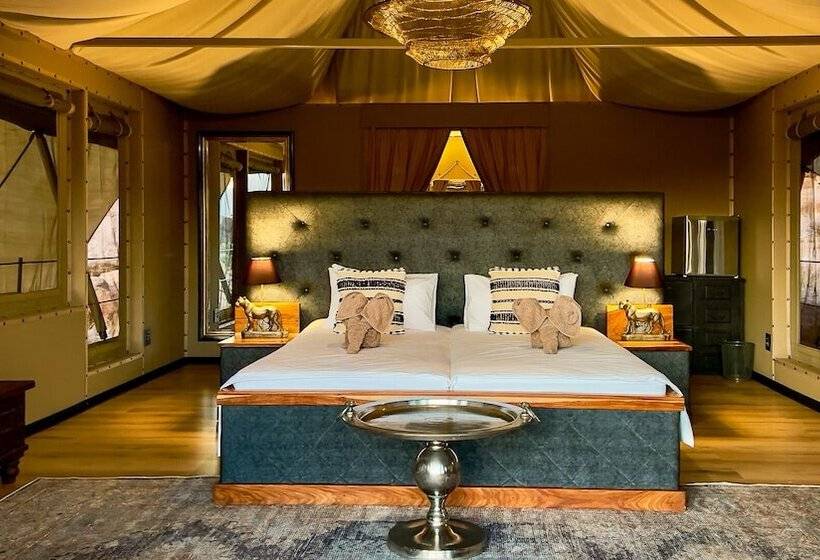 Hotel Twyfelfontein Adventure Camp