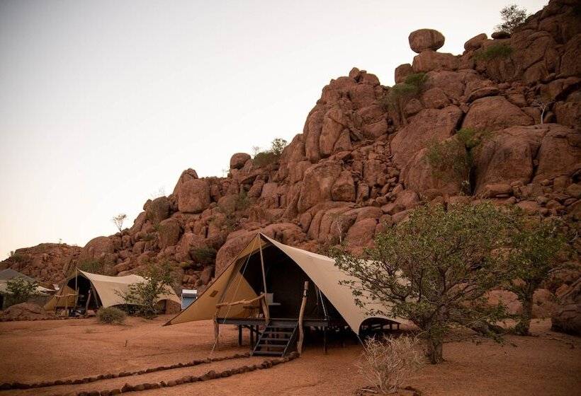 Hotel Twyfelfontein Adventure Camp