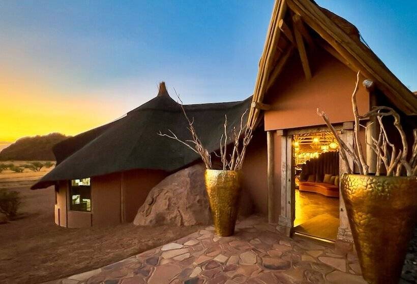 Hotel Twyfelfontein Adventure Camp