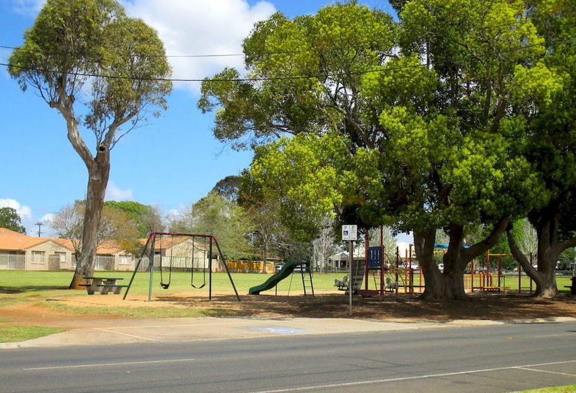 21 On Hursley Motel Apartments