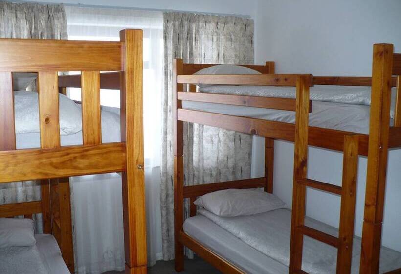 هاستل Backpacker Apartments