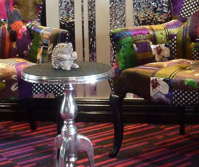 تختخواب و صبحانه The Retreat At Froog Moore Park