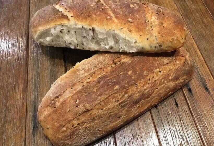 تختخواب و صبحانه The Retreat At Froog Moore Park