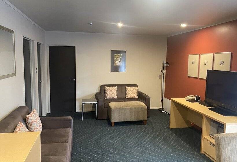 Bentleys Motor Inn