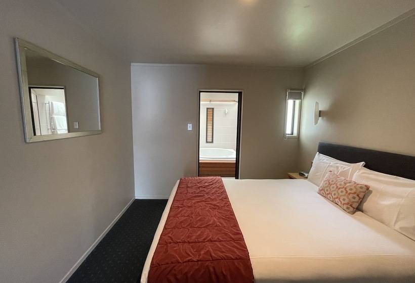 Bentleys Motor Inn
