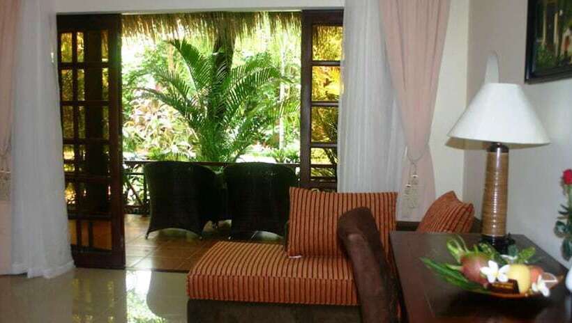 Cham Villas Boutique Luxury Resort