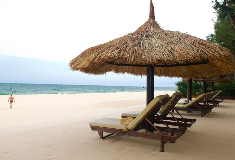 Cham Villas Boutique Luxury Resort