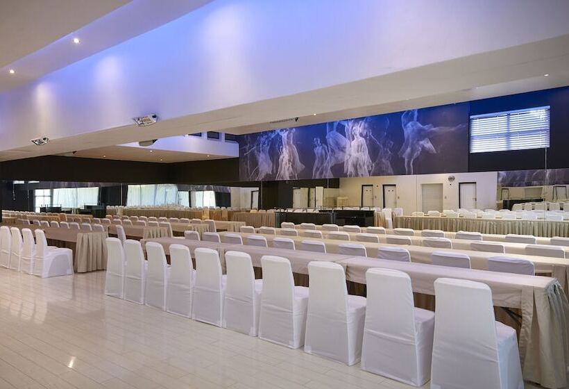 Dynasty Forest Sandown Serviced Apartments & Self Catering