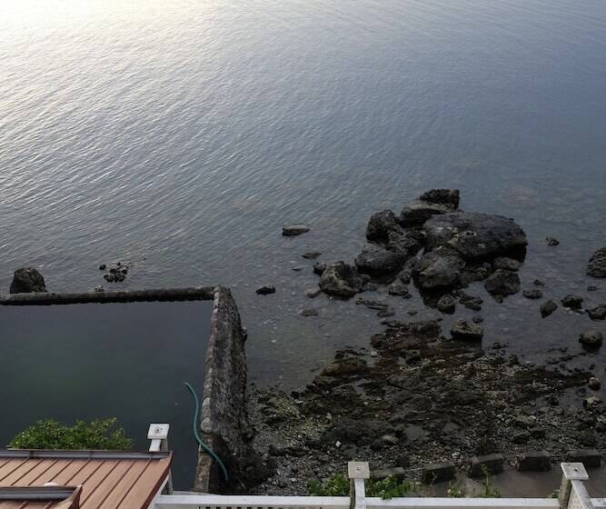 Eagle Point Beach And Dive Resort