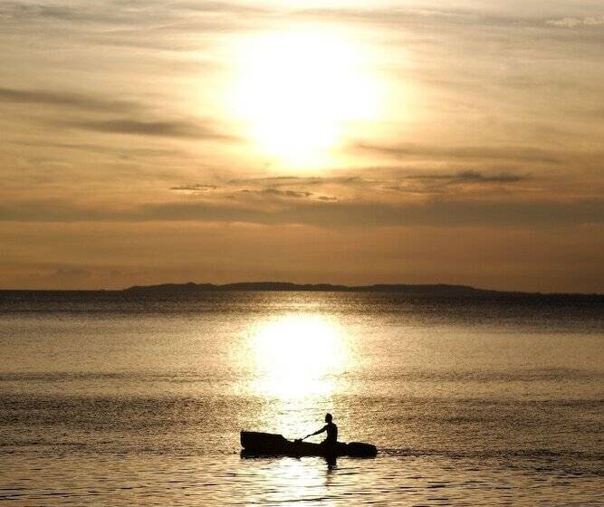 Eagle Point Beach And Dive Resort