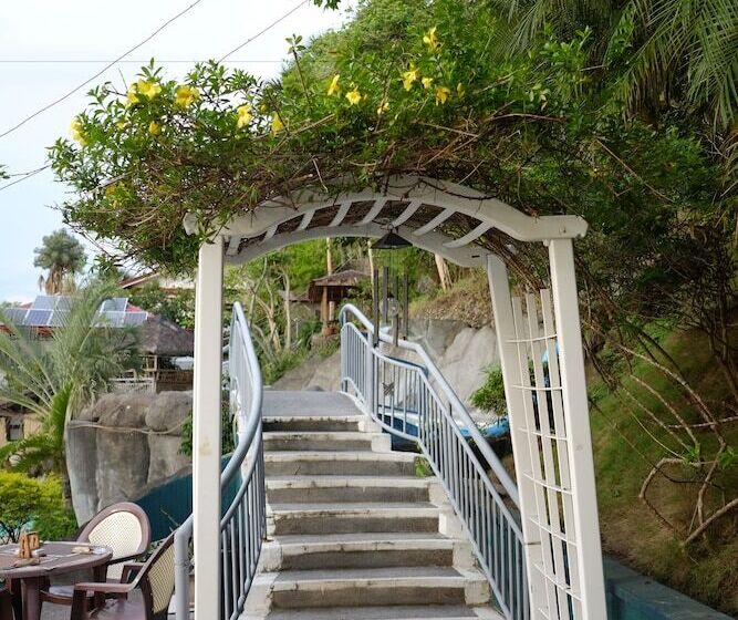 Eagle Point Beach And Dive Resort