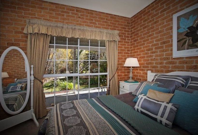 Elizas On The Murray