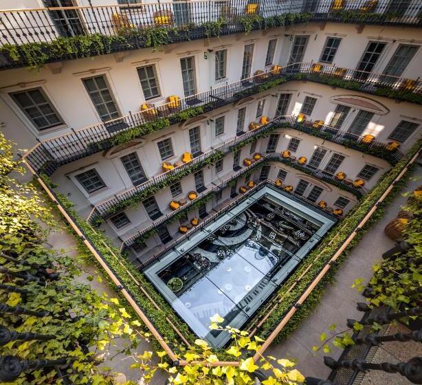 Aria Hotel Budapest By Library Hotel Collection