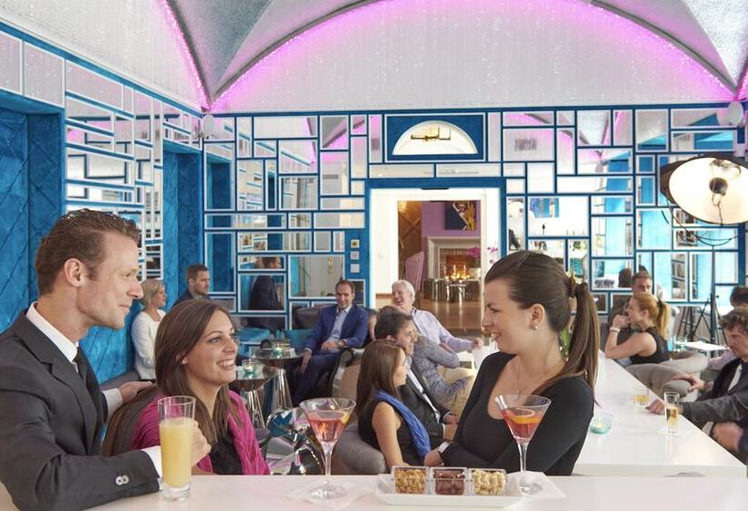 Aria Hotel Budapest By Library Hotel Collection