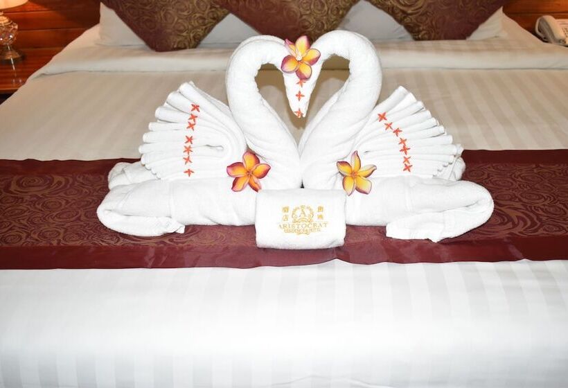 酒店 Aristocrat Residence &