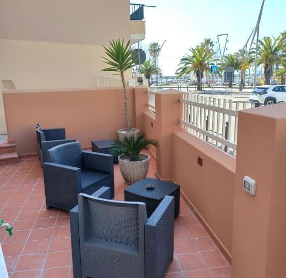 Отель Butterfly Accommodation