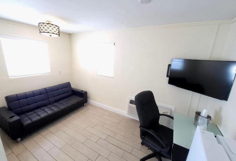 فندق Chateau Mar Beach Resort