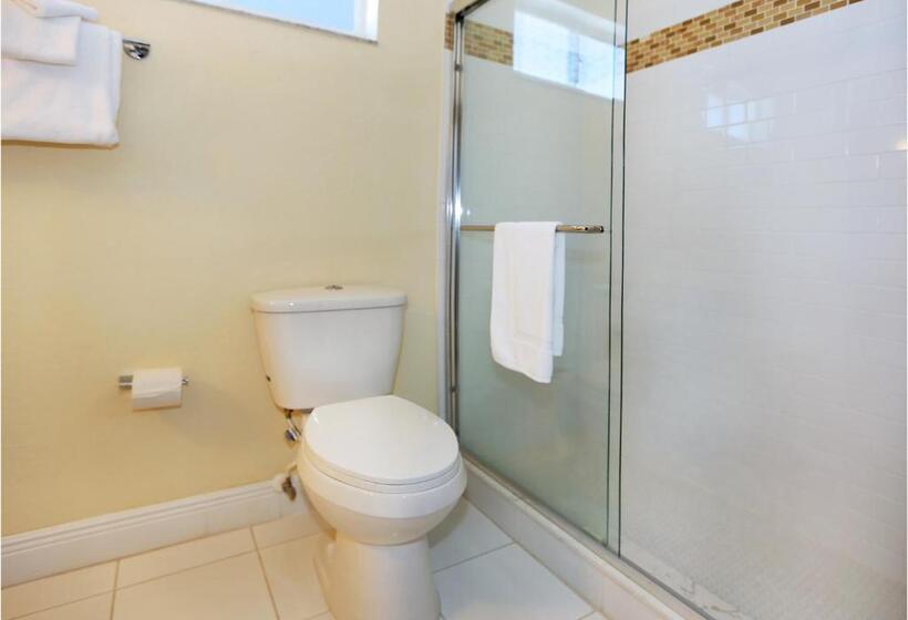 فندق Chateau Mar Beach Resort