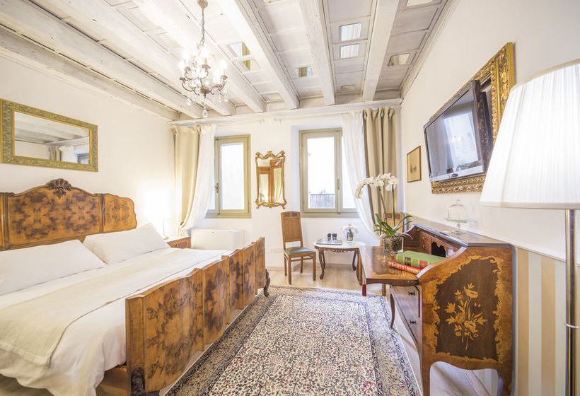 هتل Corte Realdi Boutique Rooms Verona