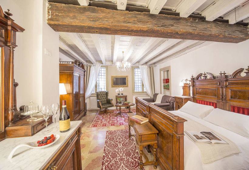 هتل Corte Realdi Boutique Rooms Verona
