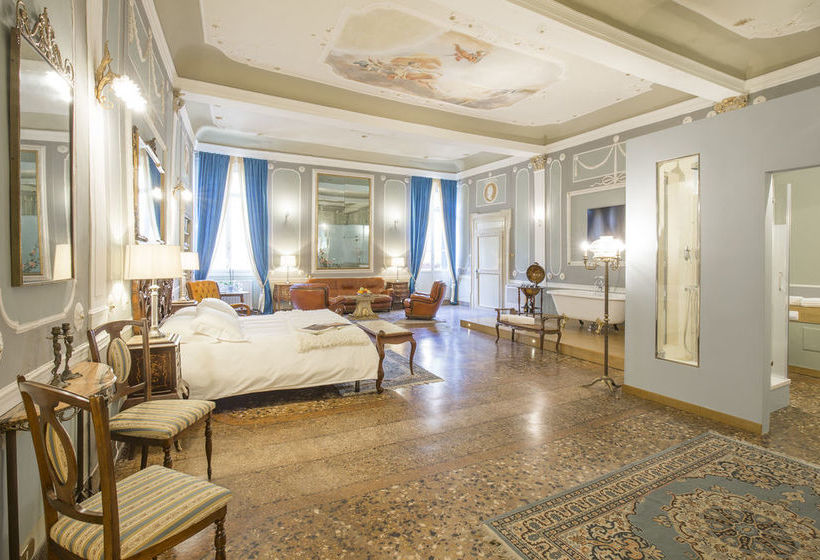 هتل Corte Realdi Boutique Rooms Verona