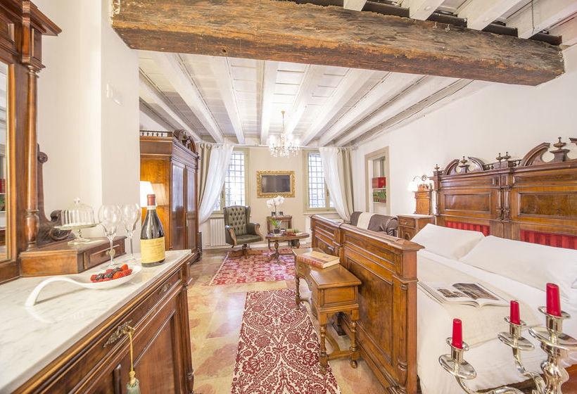 هتل Corte Realdi Boutique Rooms Verona