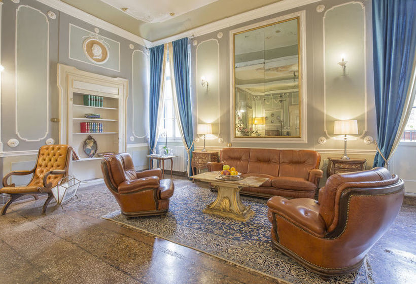 هتل Corte Realdi Boutique Rooms Verona