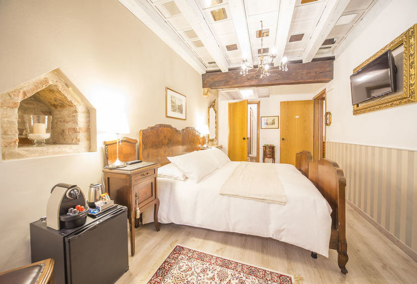 هتل Corte Realdi Boutique Rooms Verona