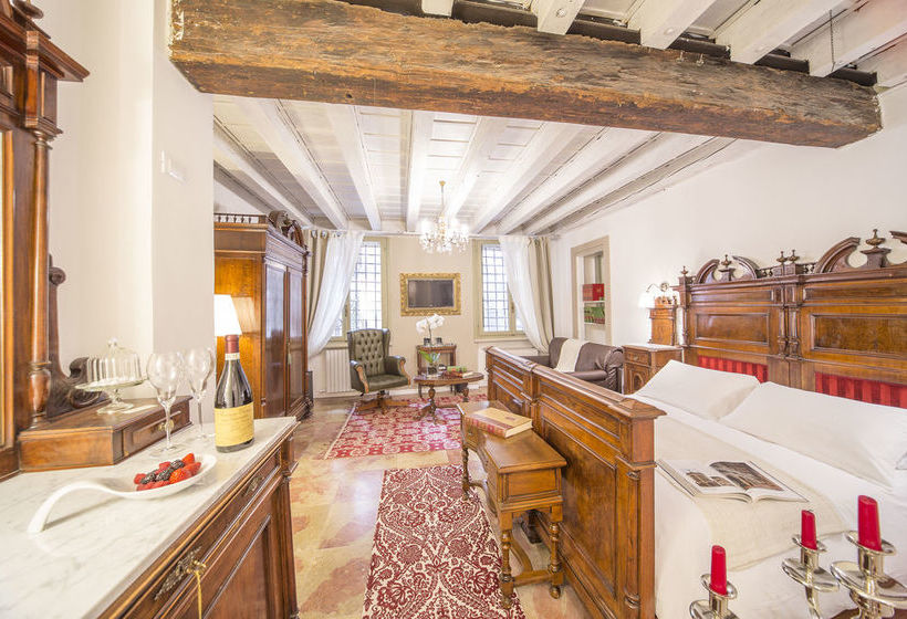 هتل Corte Realdi Boutique Rooms Verona