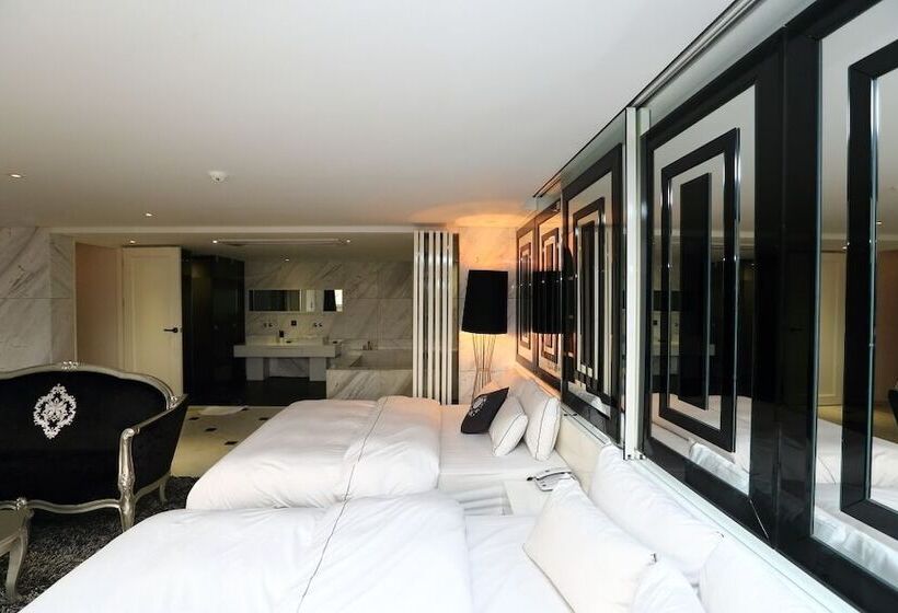 Отель Jeju Cullinan