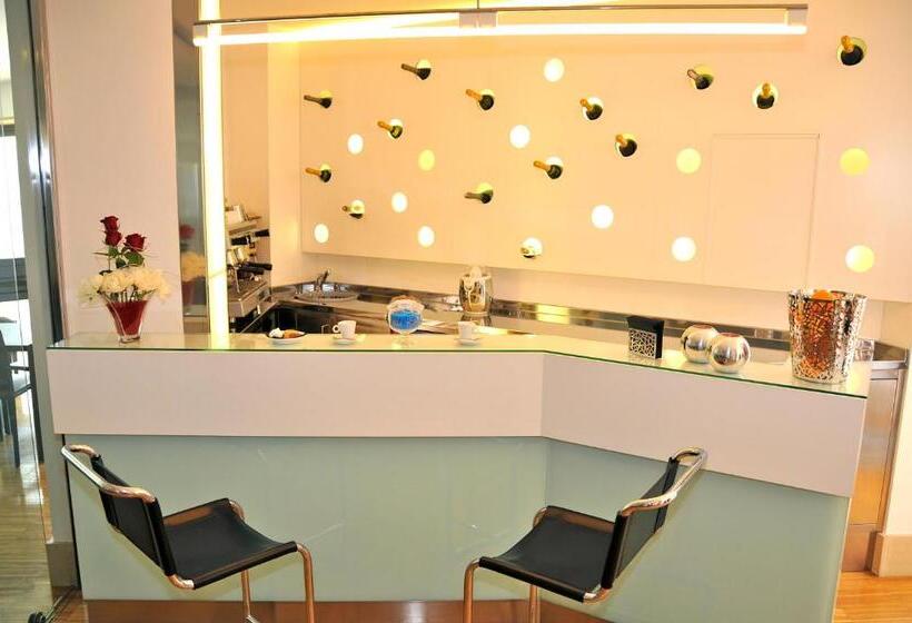 Отель Del Conte